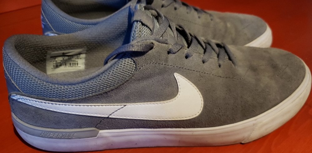 Nike SB Eric Koston Hypervulc skate shoes